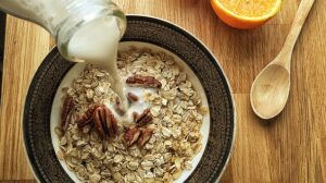 The Contents and 5 Benefits of Oat Milk