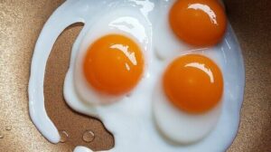 Omega 3 Eggs: The Difference From Regular Eggs, and How To Make It