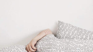 Numbness In Hands While Sleeping: 4 Causes, and Treatment
