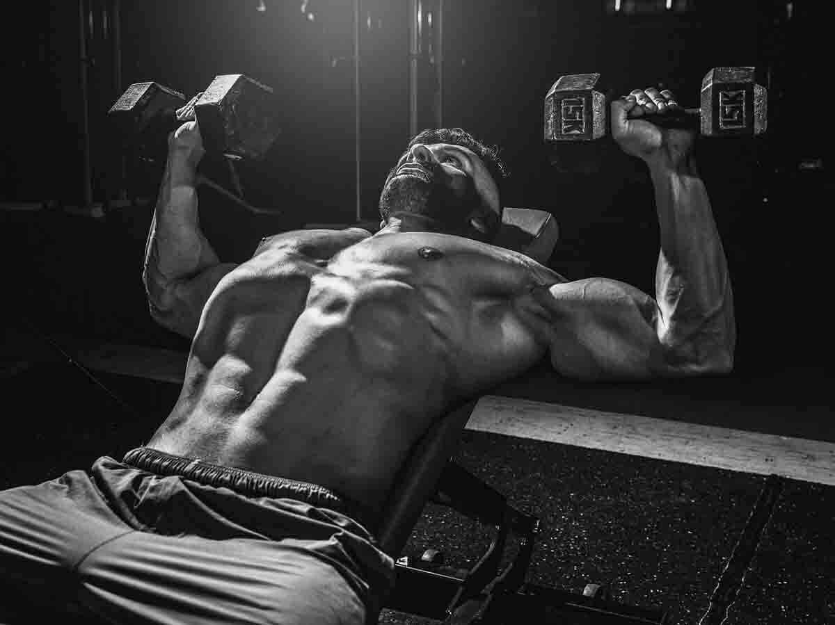 Full Body Workout With Dumbbells at Home: 7 Most Effective Exercises